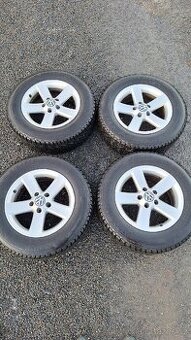ALU 16" orig VW tiguan a zimní pneu 215/65R16