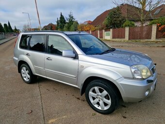 Nissan x-trail 2.5 benzin 121 kw - 4x4 - AUTOMAT -