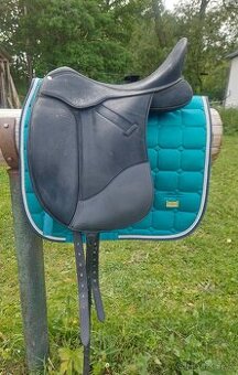 REZERVACE Drezurní sedlo Wintec Isabell