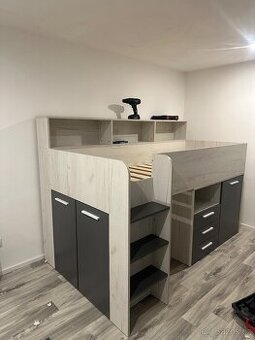 Dětský pokoj - postel se stolem a úložným prostorem