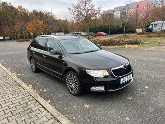 Škoda Superb 2,0TDI kombi L&K, r.v.2012 - 1