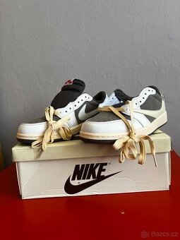 Nike X travis - 1