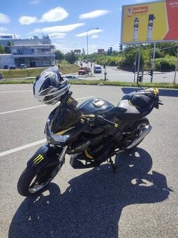 Kawasaki z1000