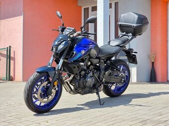 Yamaha MT-07, původ ČR, záruka do 9/2026,doplňky za 25.000Kč