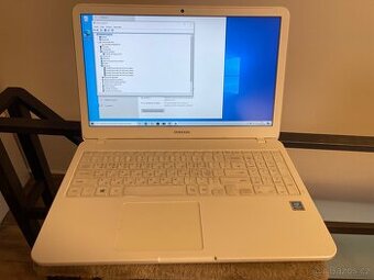 Samsung notebook NT550EAA-K28W