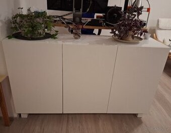 Komoda. Vysoký lesk. Bílá. - 1