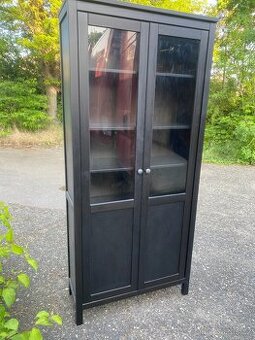 IKEA Hemnes vitrína/knihovna