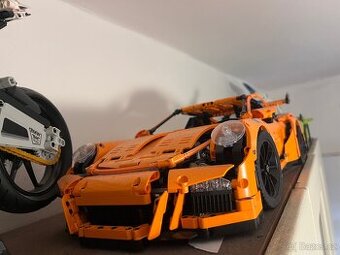 Lego technic a Tardis pouze sestavene