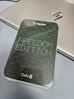Trezor Safe 5 Freedom Edition - nový