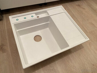 Granitový dřez s odkapávaček - 1