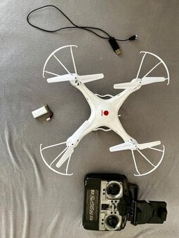 dronSTUNT s kamerou+ovlač+baterka+nabíječka