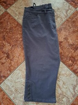 ZNAČKOVÉ TŘIČTVRŤÁKY BPC,VEL.48, LETNÍ VÝPRODEJ