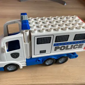 Policejní dodávka Duplo