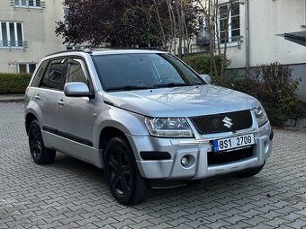 Suzuki Grand Vitara II 2.0i LPG 4x4 Kůže Xenony Tažné Šíbr