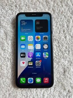 iPhone 11 – 128 GB, perfektní stav
