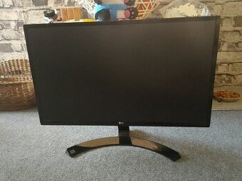 LCD monitor LG