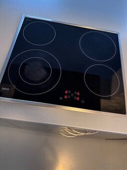 Sklokeramická deska