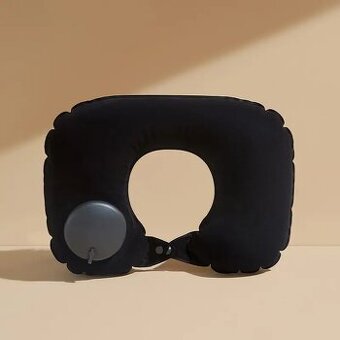 Nafukovací cestovní polštářek