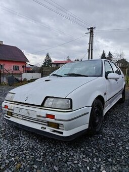 Renault 19 1,816V 99kw