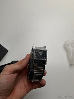 Casio Stranger Things Hodinky