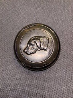 Starožitné pouzdro – lovecký motiv (pes)