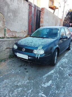 Golf 4
