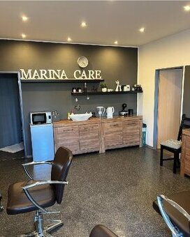 Pronájem kadeřnického křesla