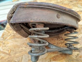 Sedlo kolo, motokolo