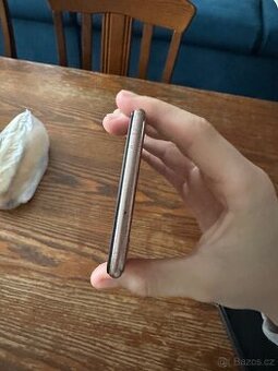 Samsung Galaxy a7 ( 2018 )