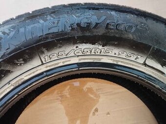 Letní pneu 195/65/15 Hankook