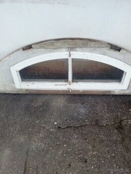 Dřevěné střešní okno