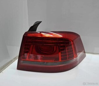 VW Passat B7 sedan zadní svetla 3AE945207B 3AE945208B