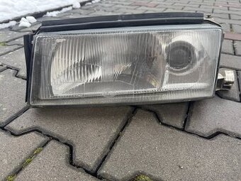 Přední světlo SKODA Octavia I