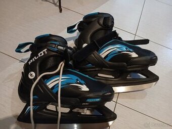 Dětské nastavitelné lebrusle Crowned Pilot 32-35 - chlapecké