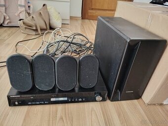 Domácí kino Samsung HT-X30