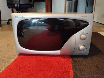 Mikrovlnná trouba Electrolux