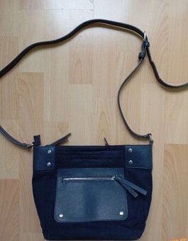 DÁMSKÁ KABELKA CROSSBODY