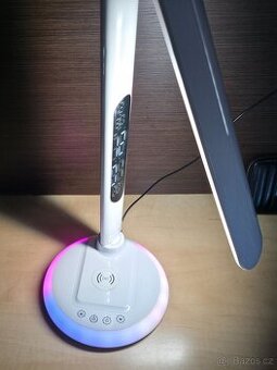 Lampička-bezdrátová nabíječka