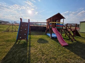 Dětský zahradní domeček