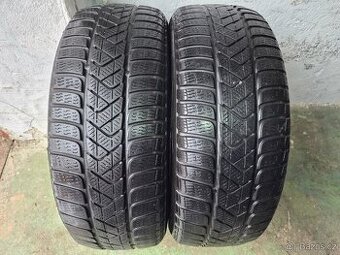 Pár zimních pneu Pirelli Sottozero 3 Winter 215/60 R16