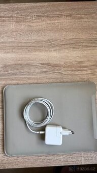 MacBook Air (M1-2020)
