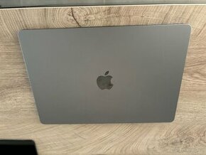 Apple MacBook Air 15" M2 Space Gray - 1