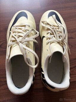 Dětské sálové boty Nike
