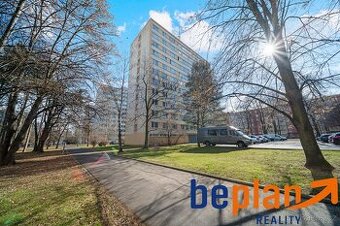 Prodej bytu 3+1 s obrovským potenciálem v žádané lokalitě Pa