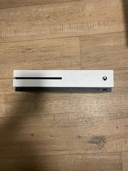 Xbox One 780GB