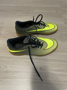 Sálové kopačky Nike