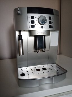 DeLonghi Magnifica 22110 SB
