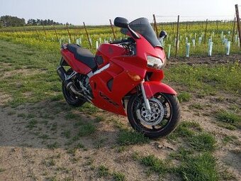 Honda vfr800 fi