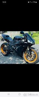 Yamaha R1 YZF