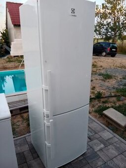 Lednice s mrazakem Elektrolux